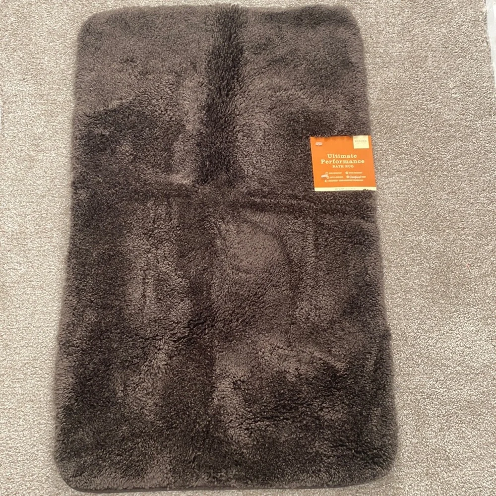 Sonoma Ultimate Performance Bath Rug. 20”x32” Soft Dark Brown Never Been Used.